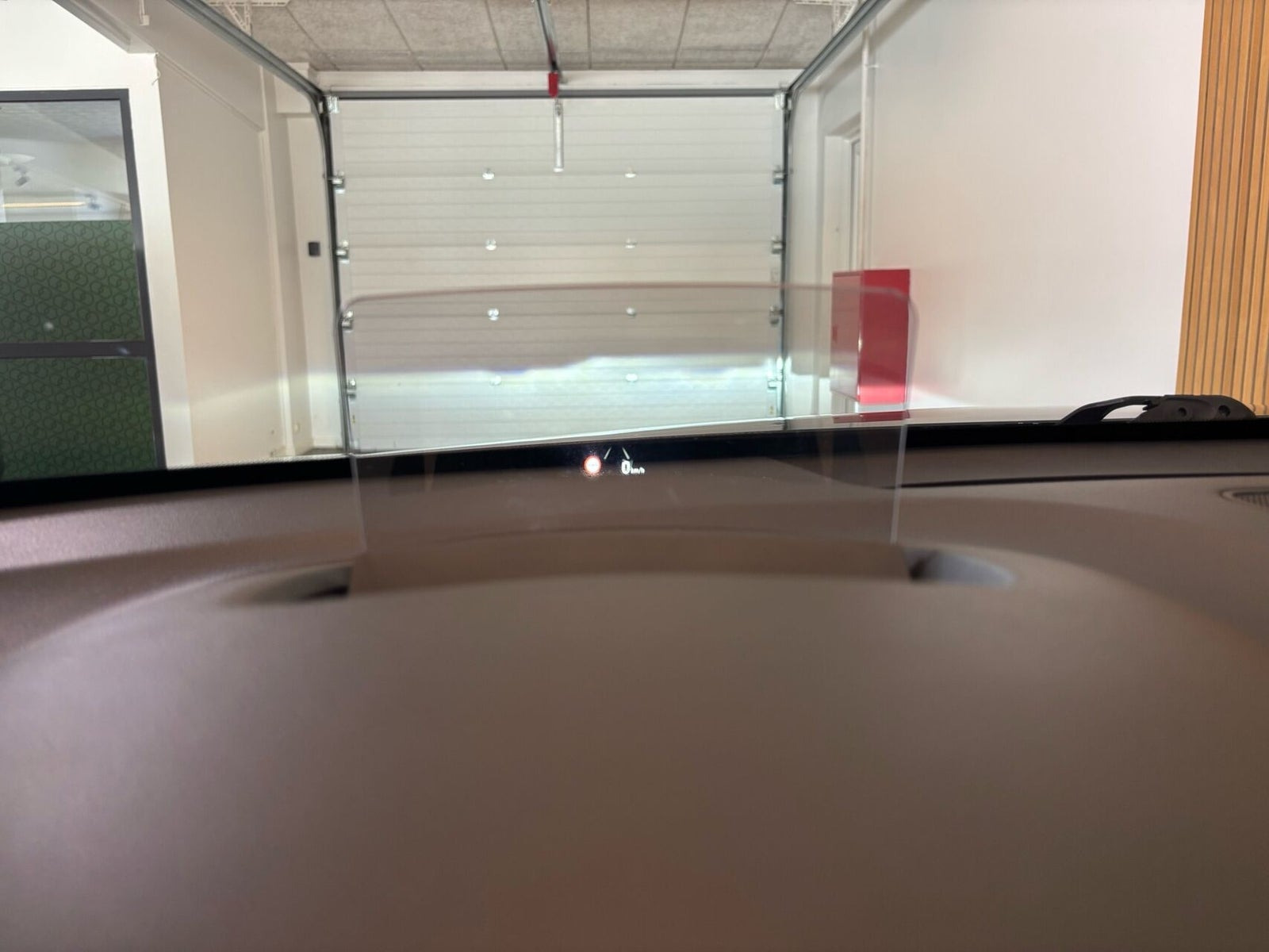 Grå Hyundai Kona fra 2018