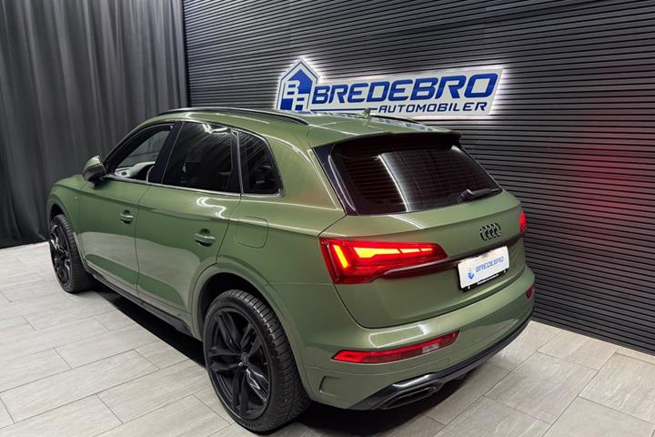 Grøn Audi Q5 fra 2022