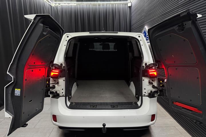 Hvid VW ID.Buzz fra 2024