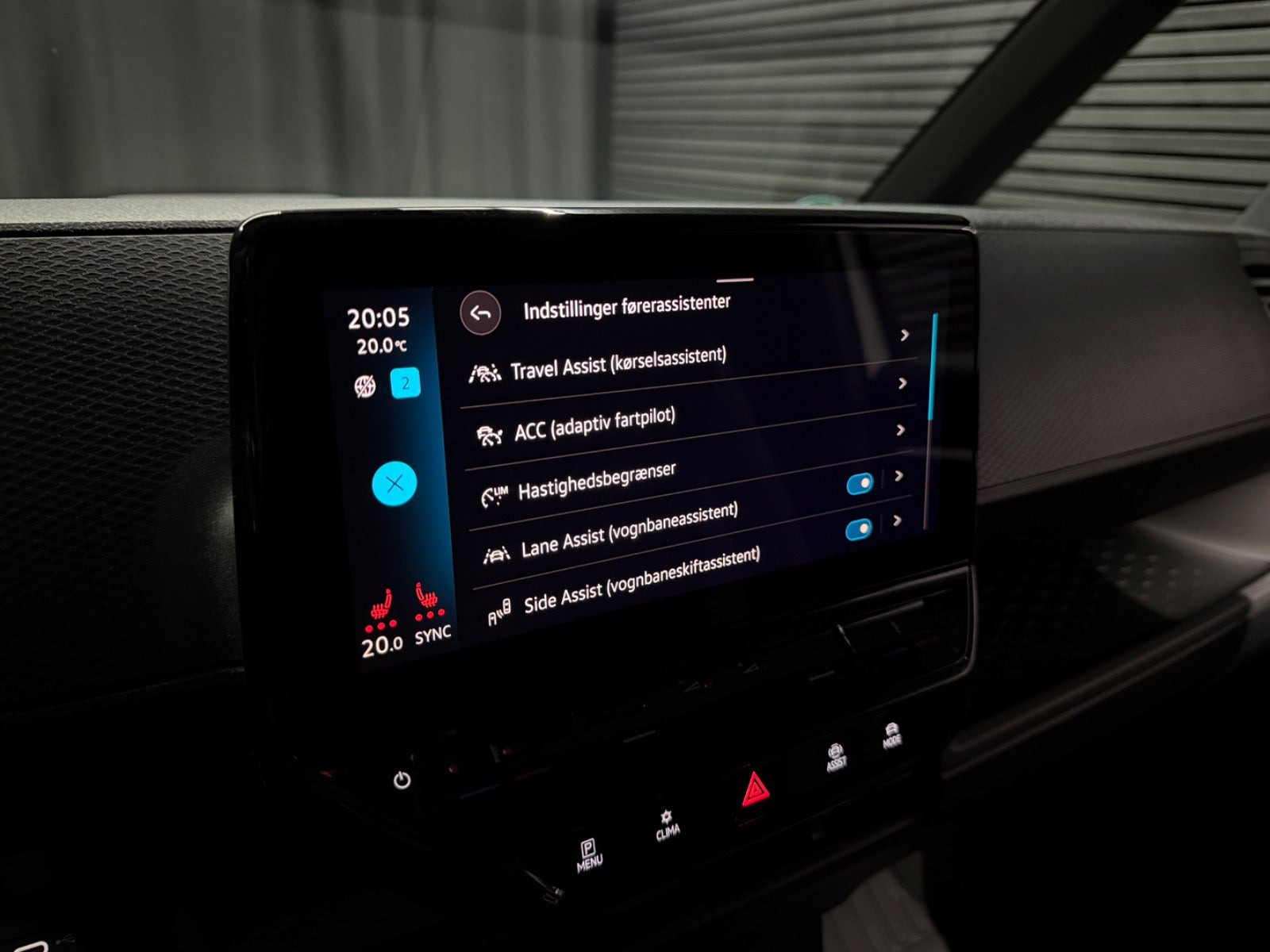 Hvid VW ID.Buzz fra 2024