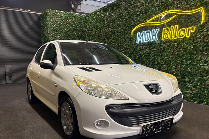 undefined Peugeot 206+ fra 2011