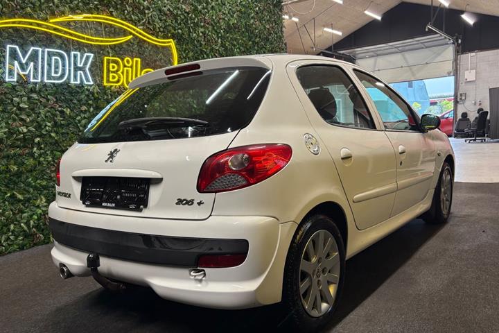 undefined Peugeot 206+ fra 2011