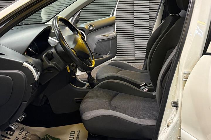 undefined Peugeot 206+ fra 2011