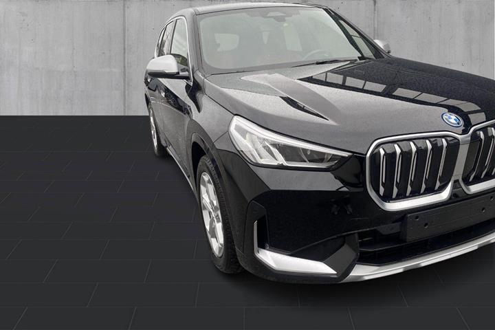 Sort BMW iX1 fra 2023