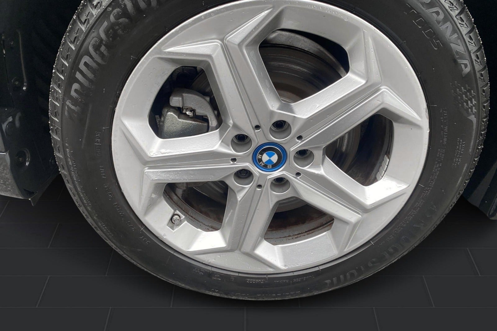 Sort BMW iX1 fra 2023