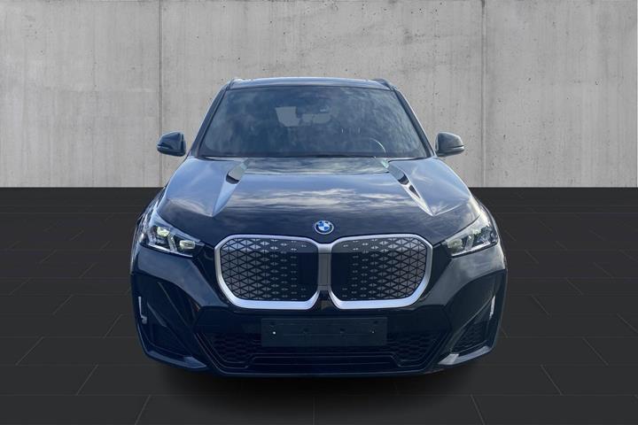 Sort BMW iX1 fra 2026