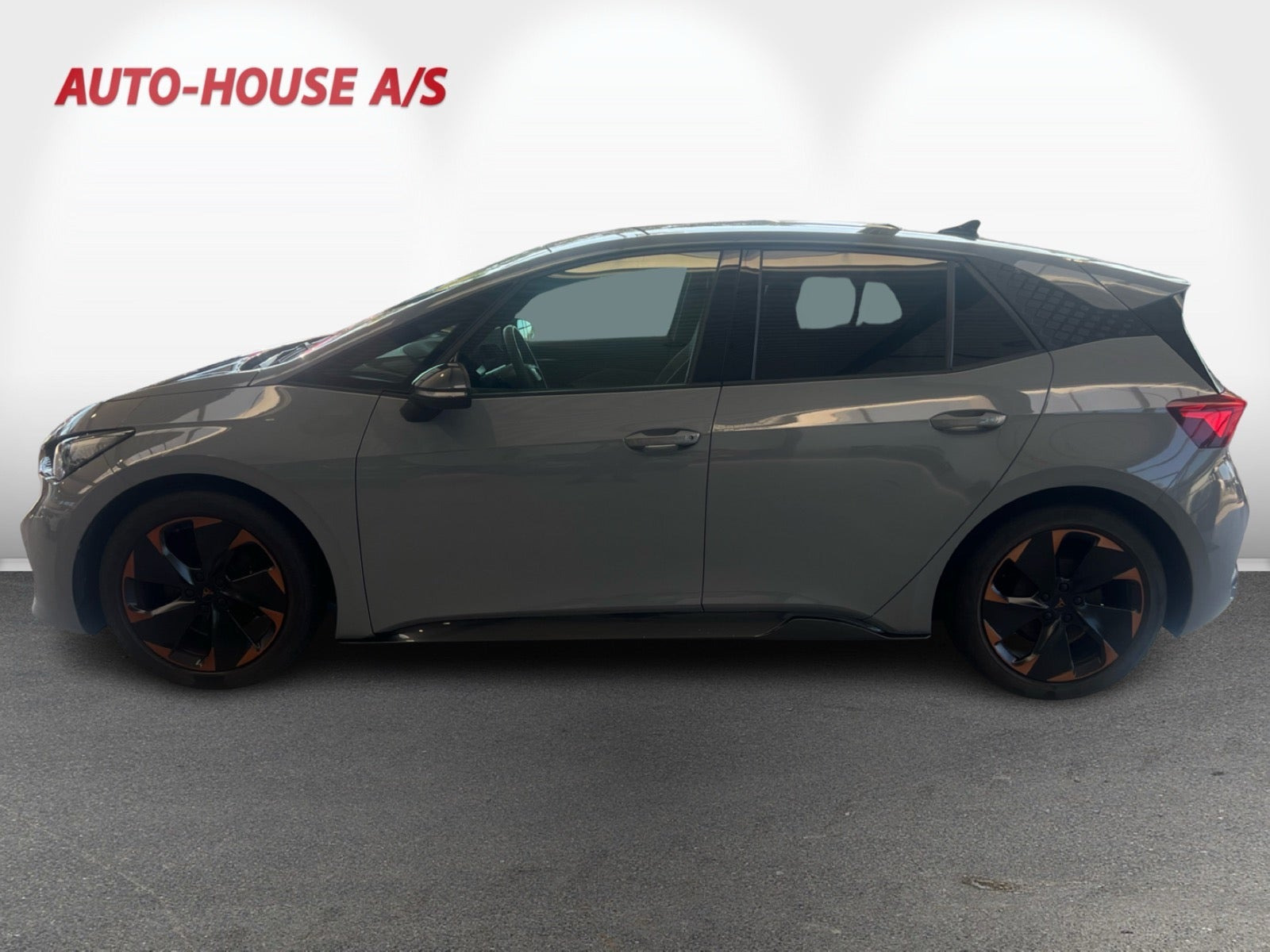 Grå Cupra Born fra 2022