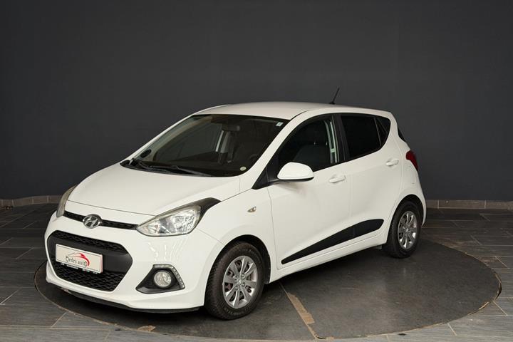 Hvid Hyundai i10 fra 2016
