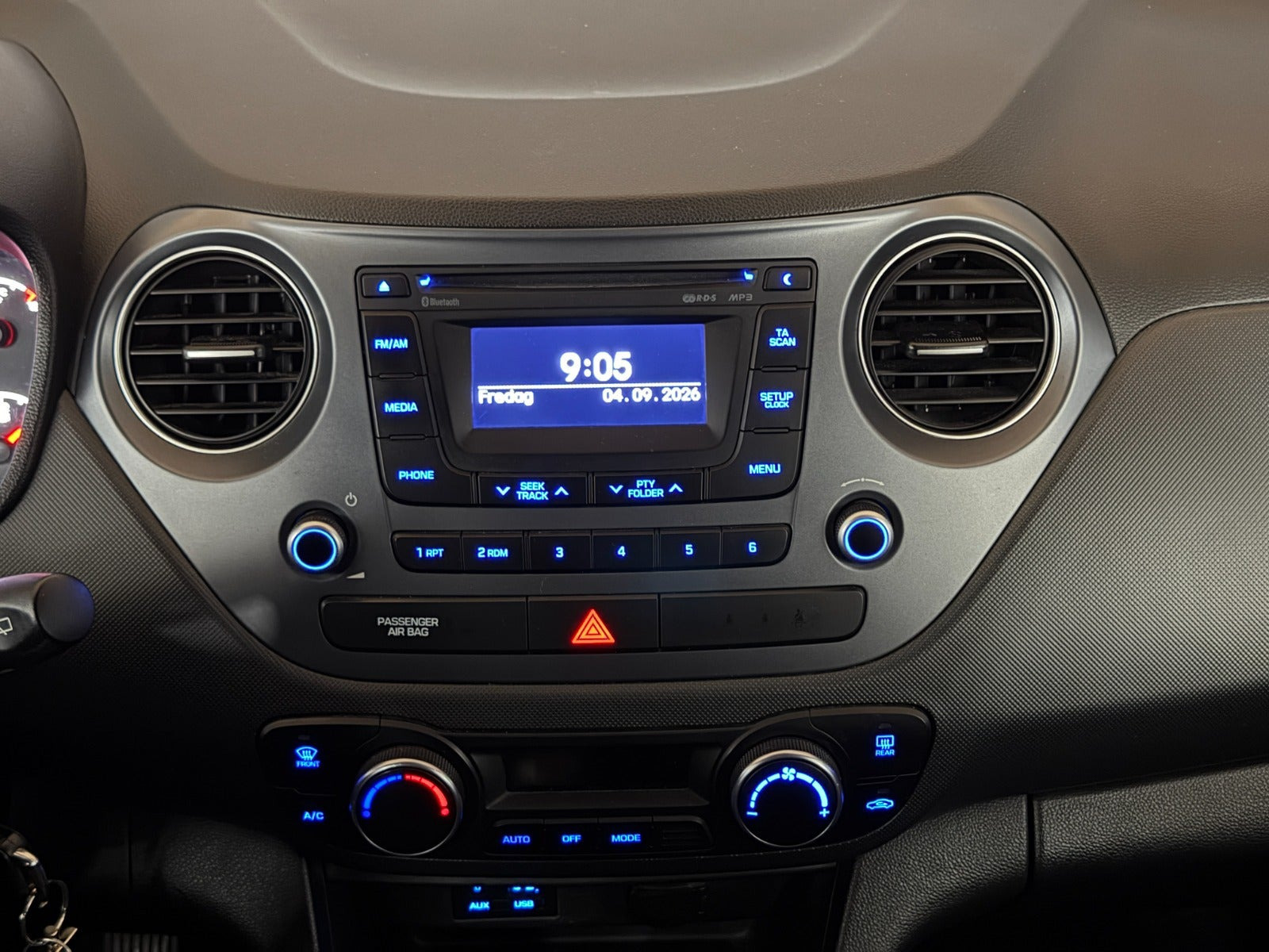 Hvid Hyundai i10 fra 2016