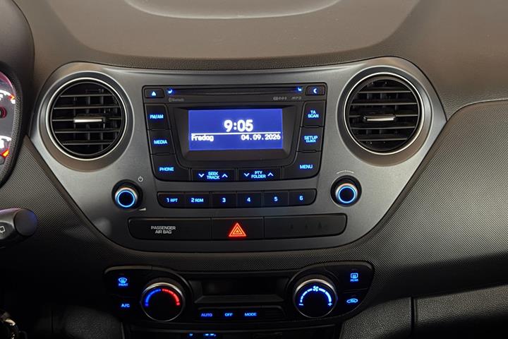 Hvid Hyundai i10 fra 2016