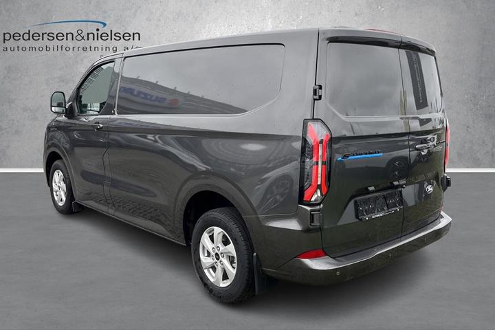 Grå Ford E-Transit Custom fra 2025