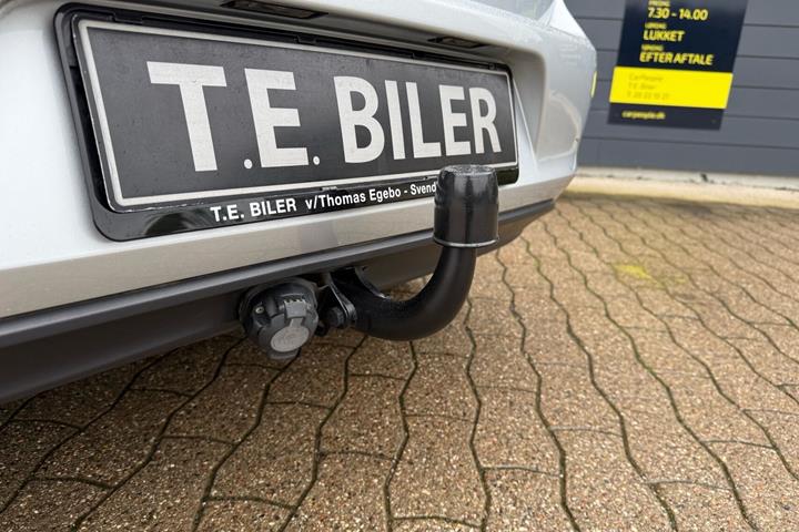 Grå VW Golf fra 2016