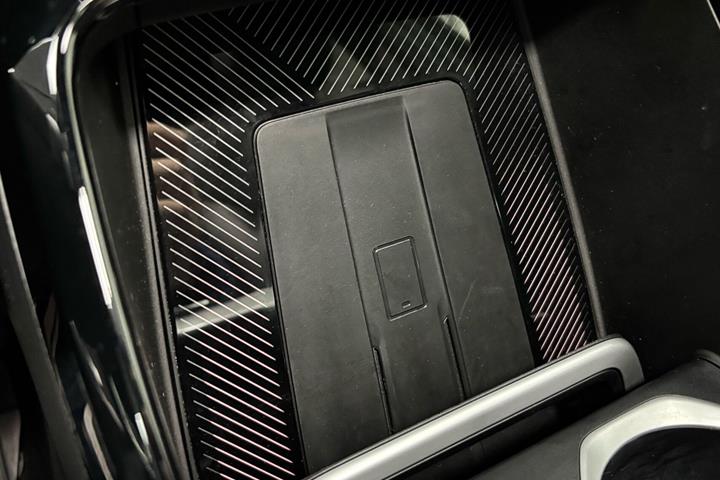 Sort BMW iX1 fra 2023
