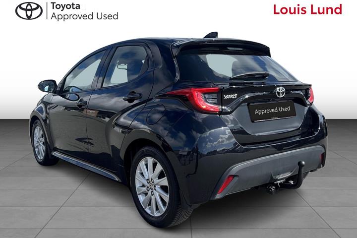 Sort Toyota Yaris fra 2021