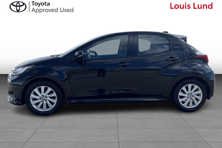 Sort Toyota Yaris fra 2021