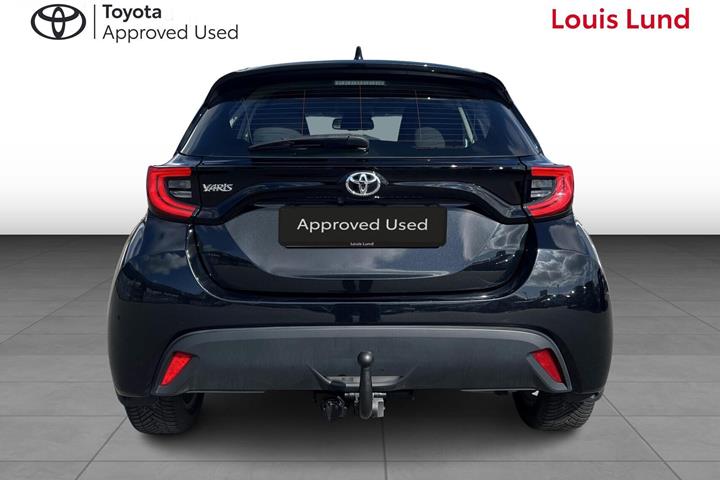 Sort Toyota Yaris fra 2021