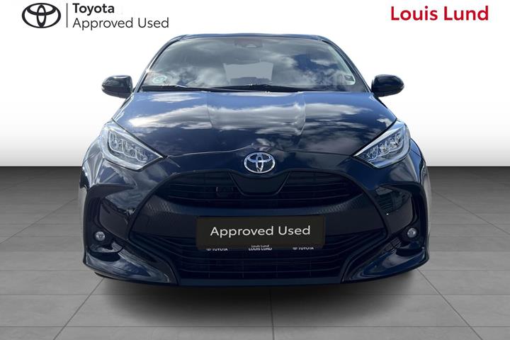 Sort Toyota Yaris fra 2021