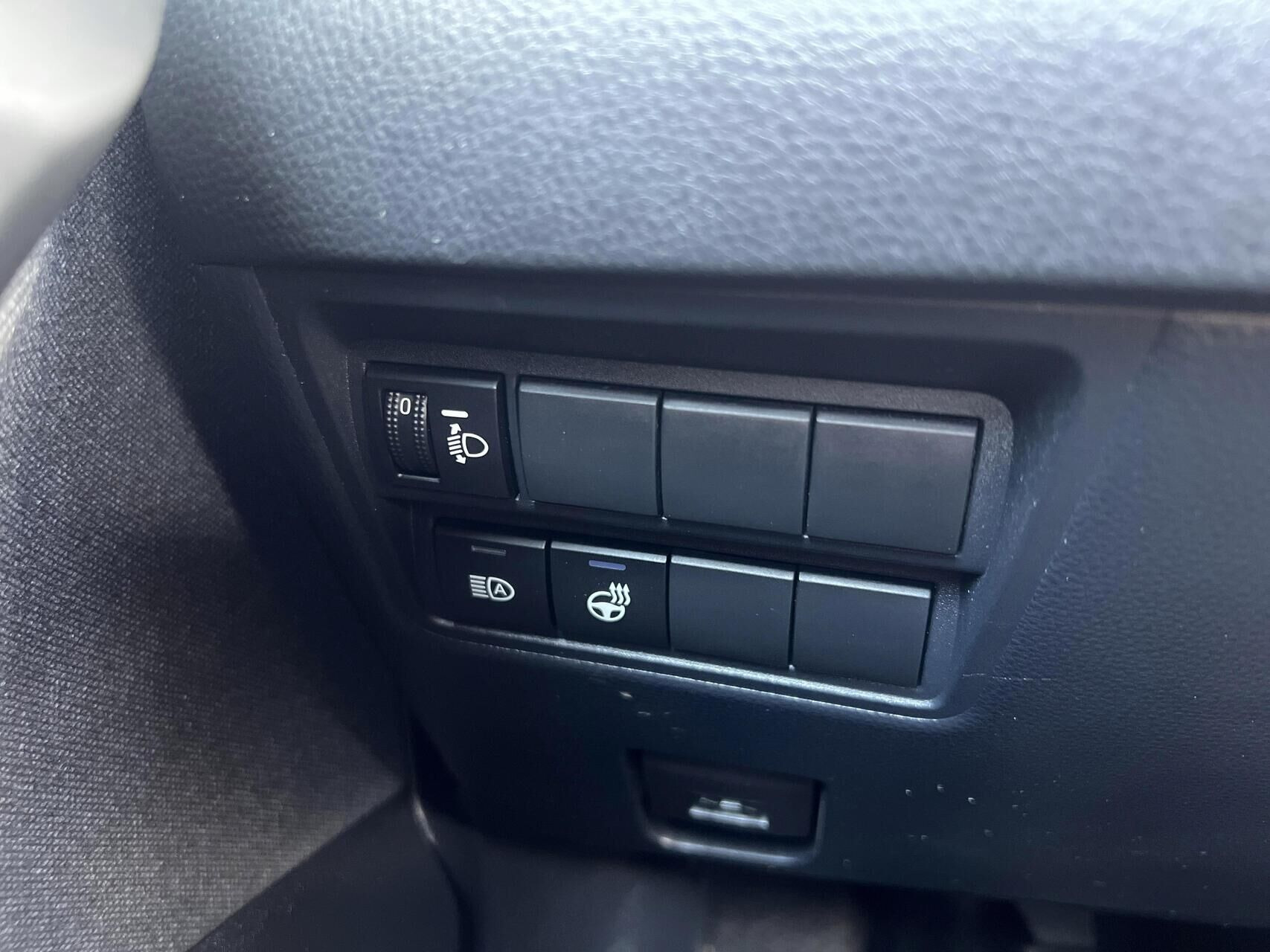Sort Toyota Yaris fra 2021