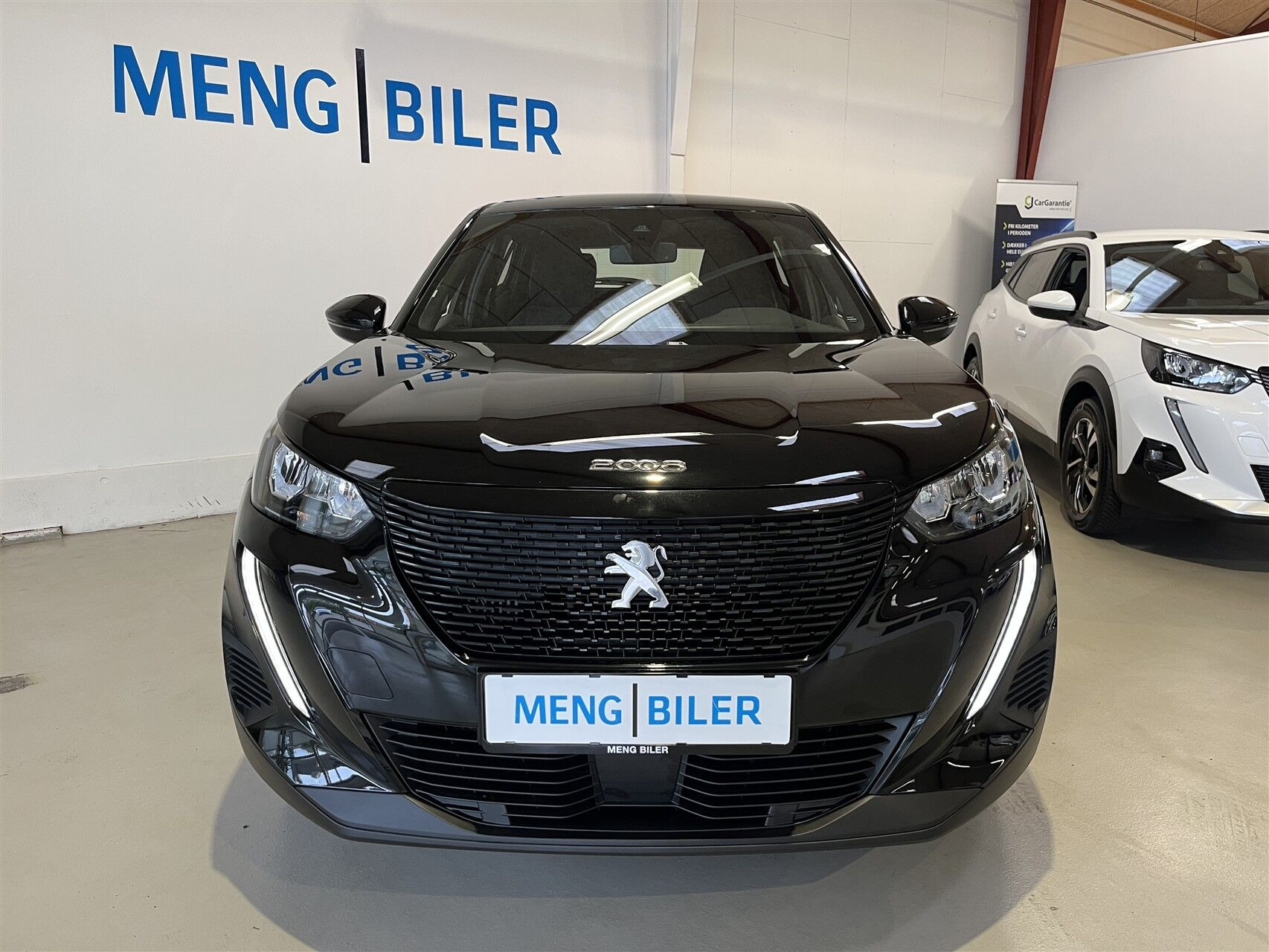Sort Peugeot 2008 fra 2023