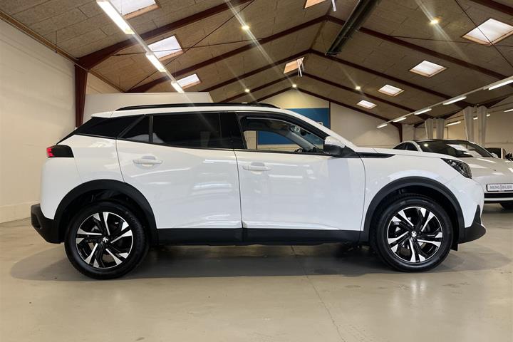 Hvid Peugeot 2008 fra 2021