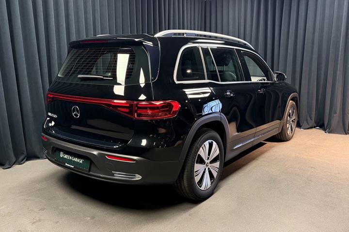 Sort Mercedes EQB250+ fra 2024