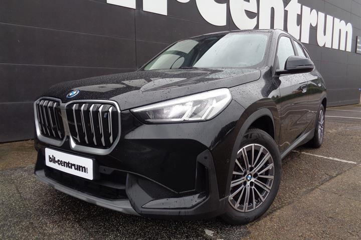 Sort BMW iX1 fra 2023