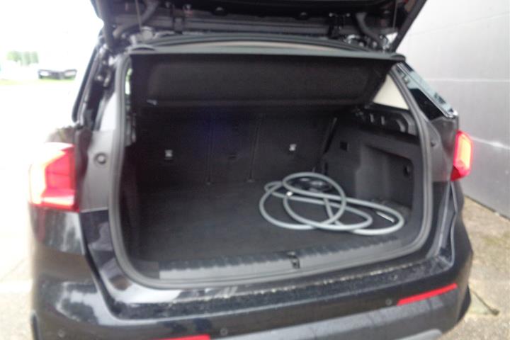 Sort BMW iX1 fra 2023