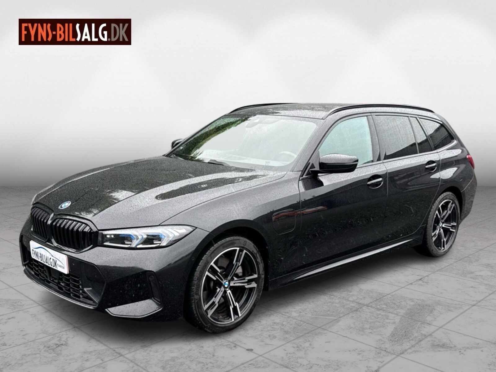 BMW 330e 2,0 Touring Plugin-hybrid M-Sport 292HK Stc 8g Aut.