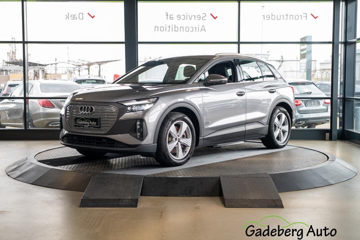 Grå Audi Q4 e-tron fra 2023