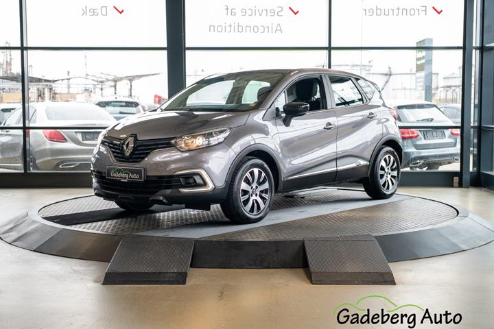 Grå Renault Captur fra 2018