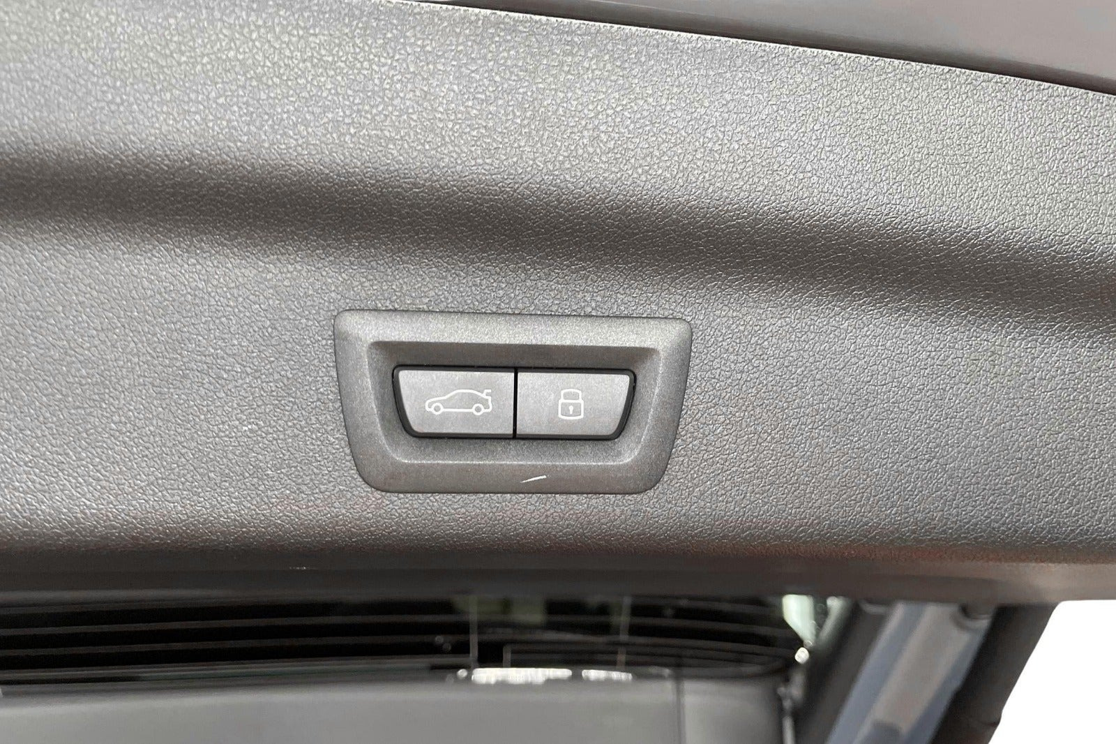 Grå BMW iX1 fra 2026