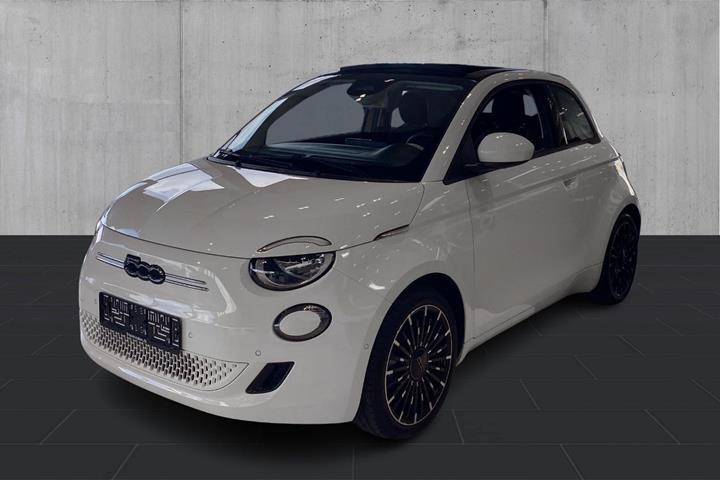 Hvid Fiat 500e fra 2023