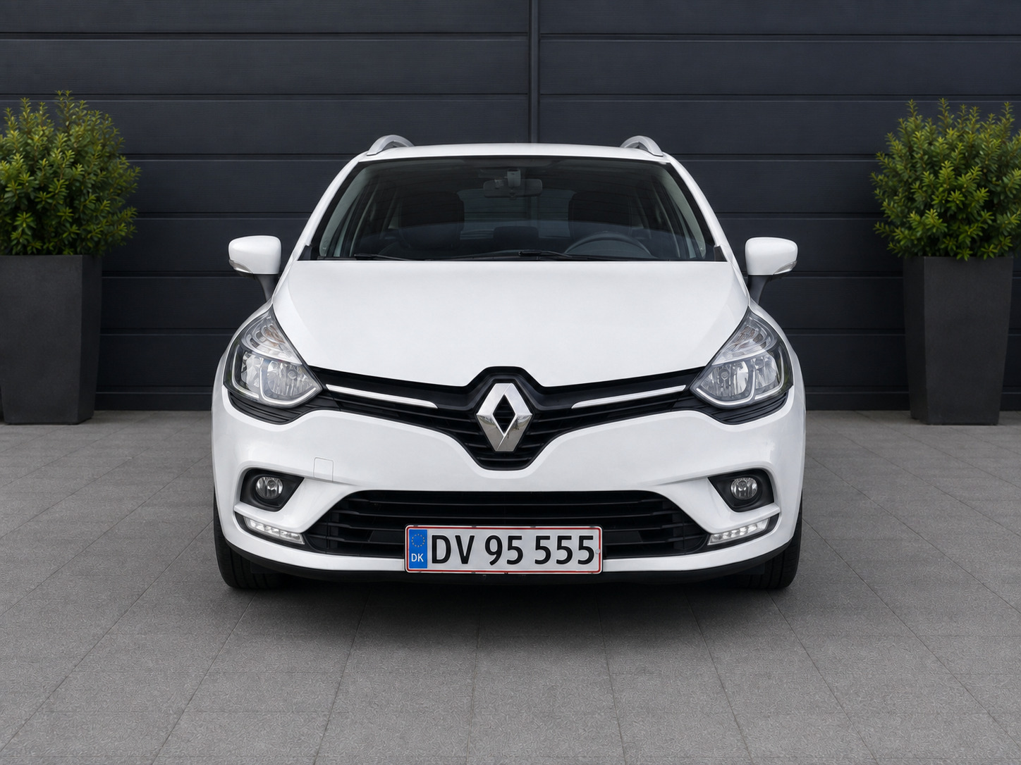 Hvid Renault Clio IV fra 2018
