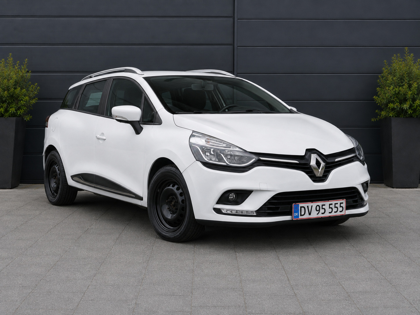 Hvid Renault Clio IV fra 2018