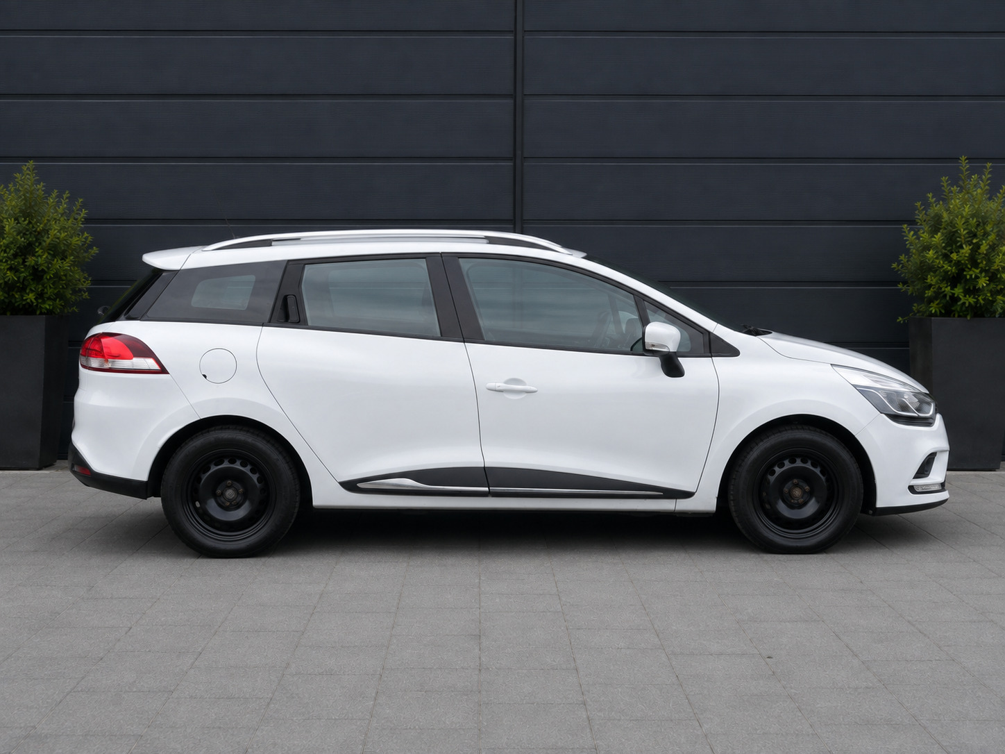 Hvid Renault Clio IV fra 2018