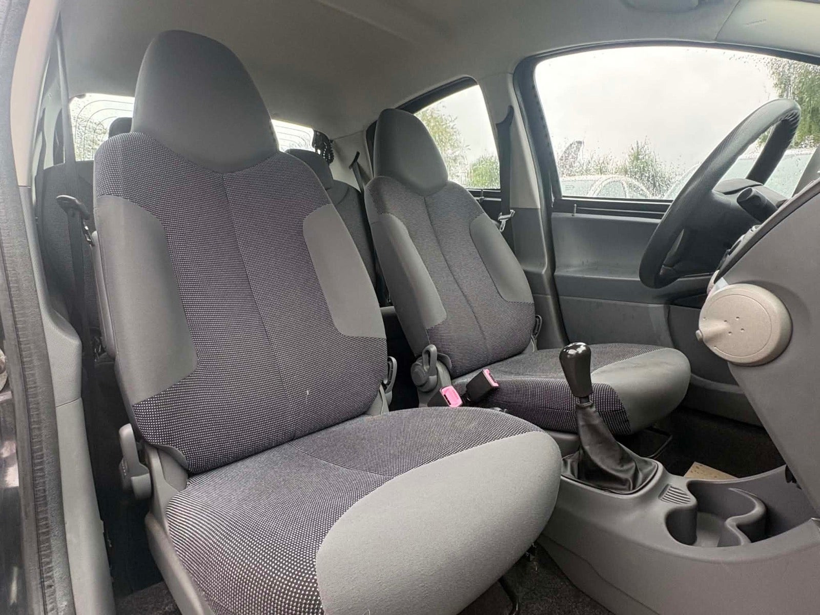 Sort Peugeot 107 fra 2008
