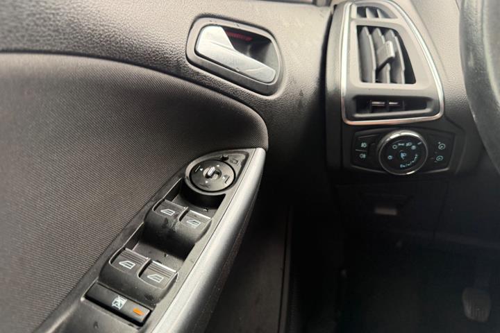 Grøn Ford Focus fra 2011