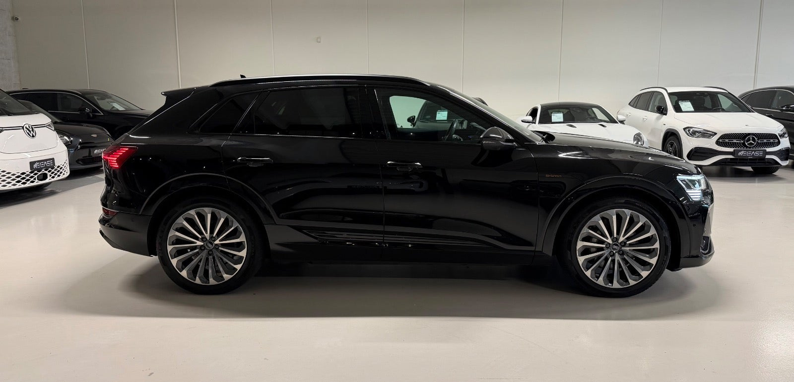 Sort Audi e-tron fra 2022