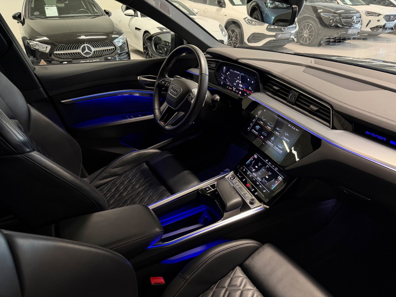 Sort Audi e-tron fra 2022