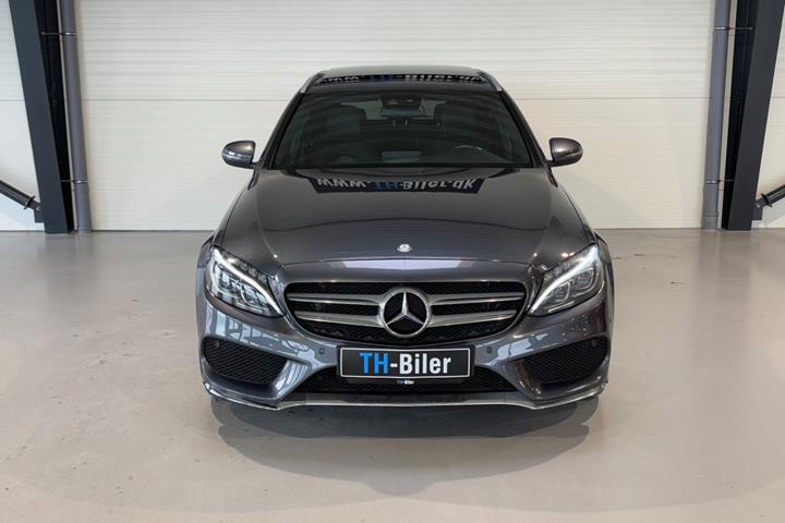 Sort Mercedes C400 fra 2016