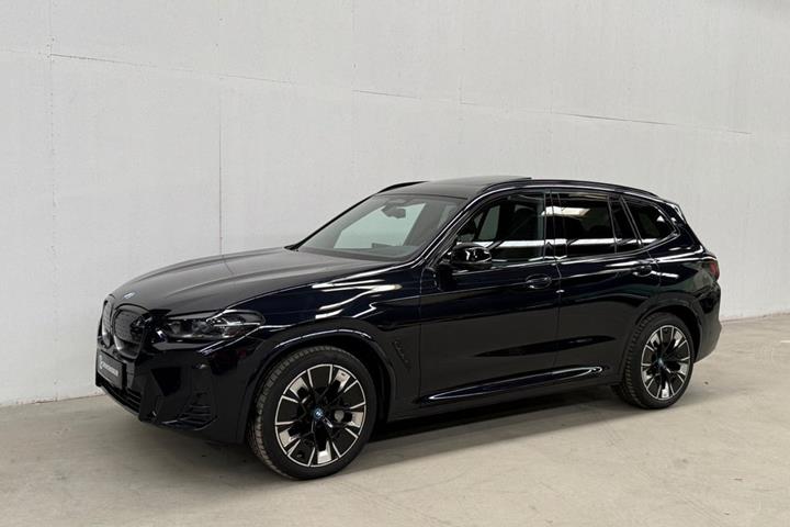 Sort BMW iX3 fra 2022