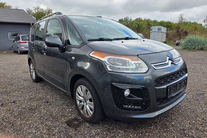 Grå Citroën C3 Picasso fra 2016 set udefra
