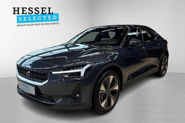 Blå Polestar 2 fra 2023 set udefra