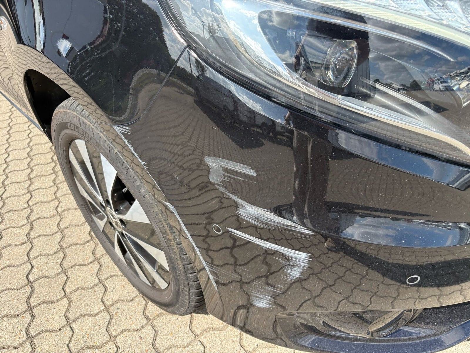 Sort Mercedes Vito 119 fra 2021