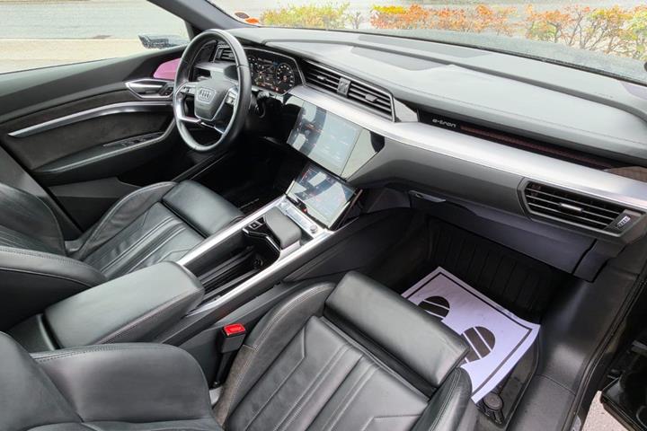 undefined Audi e-tron fra 2019