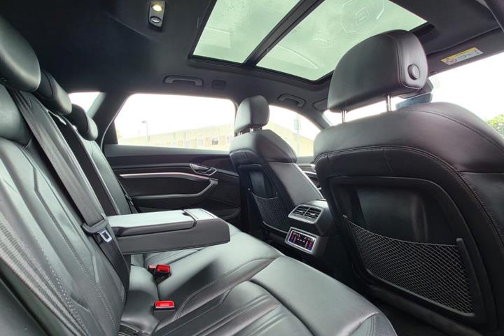 undefined Audi e-tron fra 2019