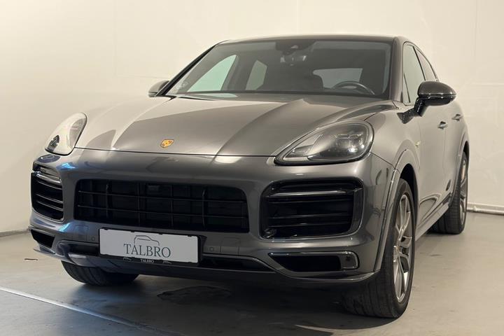 Grå Porsche Cayenne fra 2021