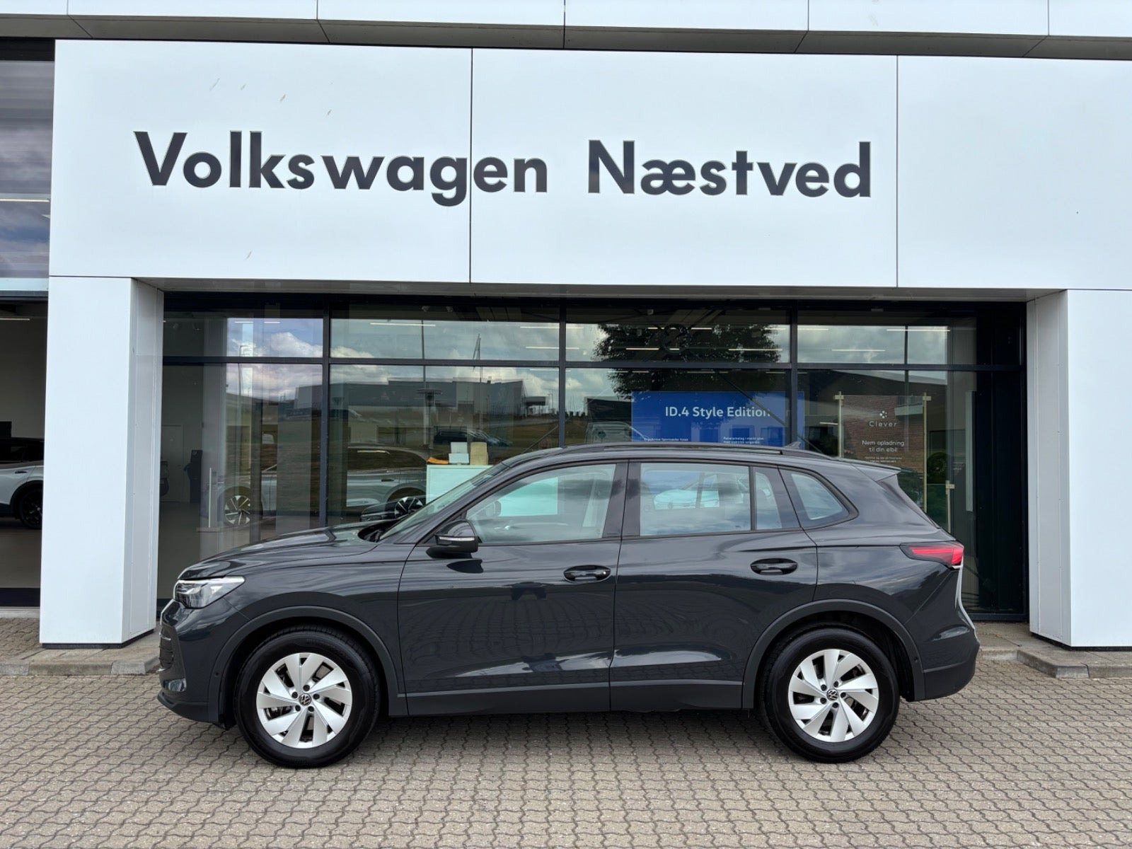 Grå VW Tiguan fra 2026