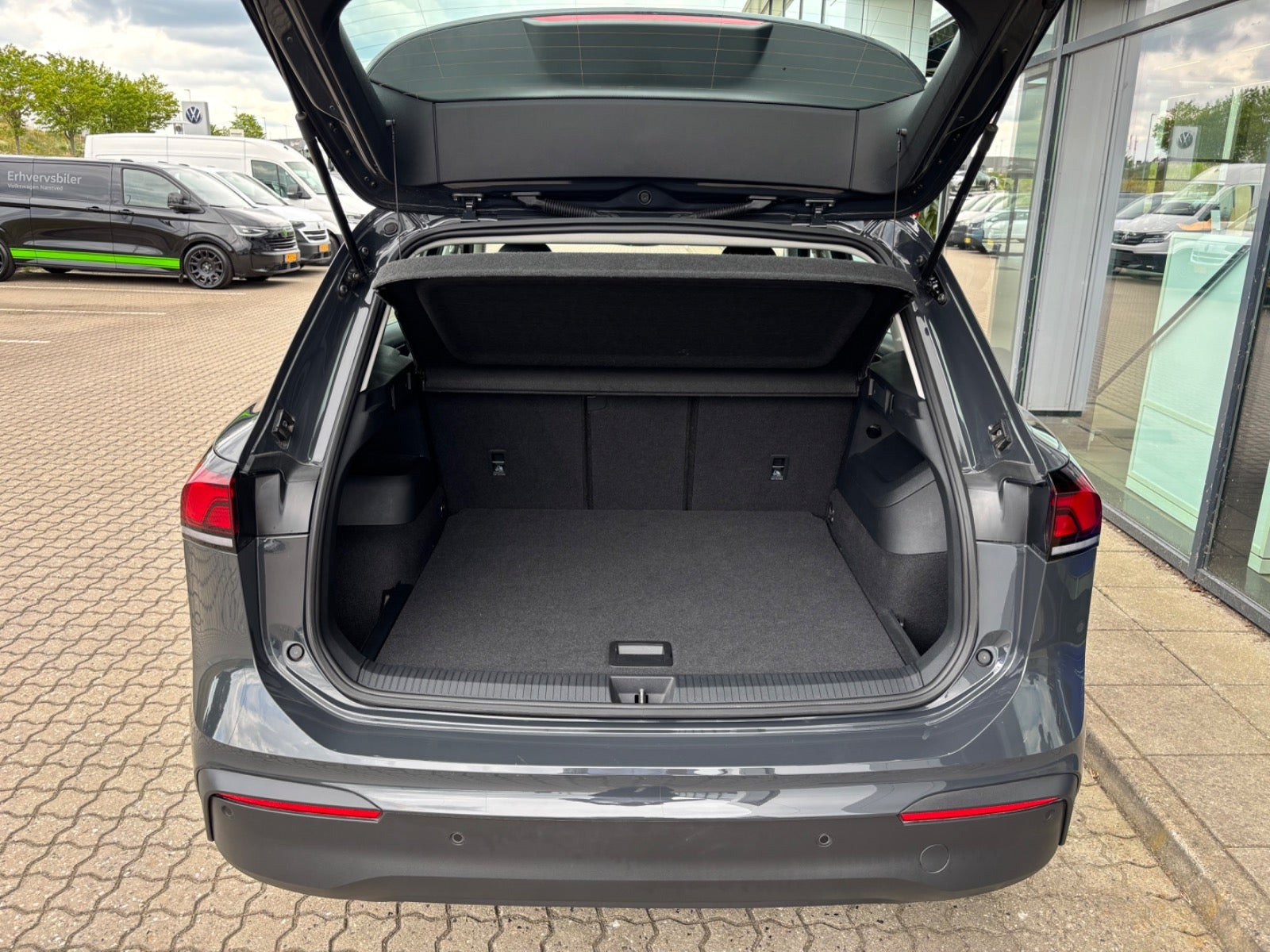 Grå VW Tiguan fra 2026