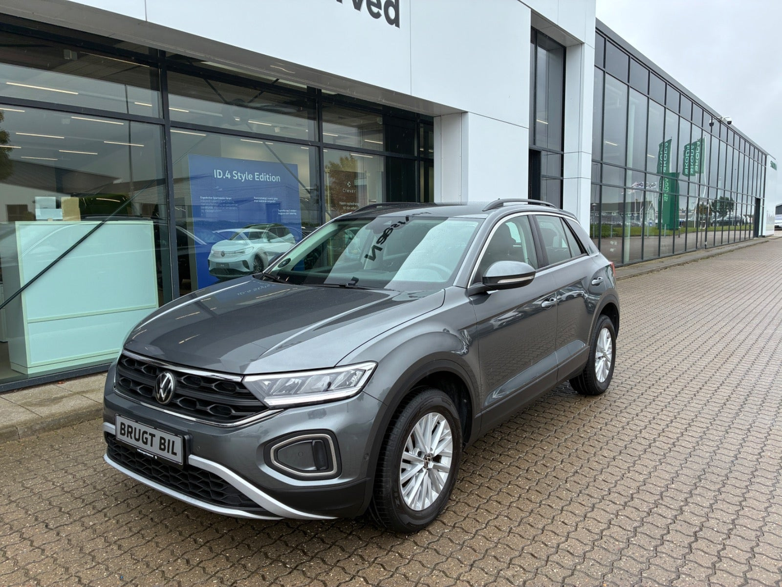 Grå VW T-Roc fra 2022